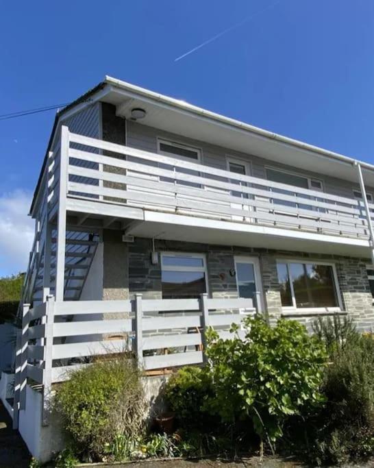 The Lookout Apartment *