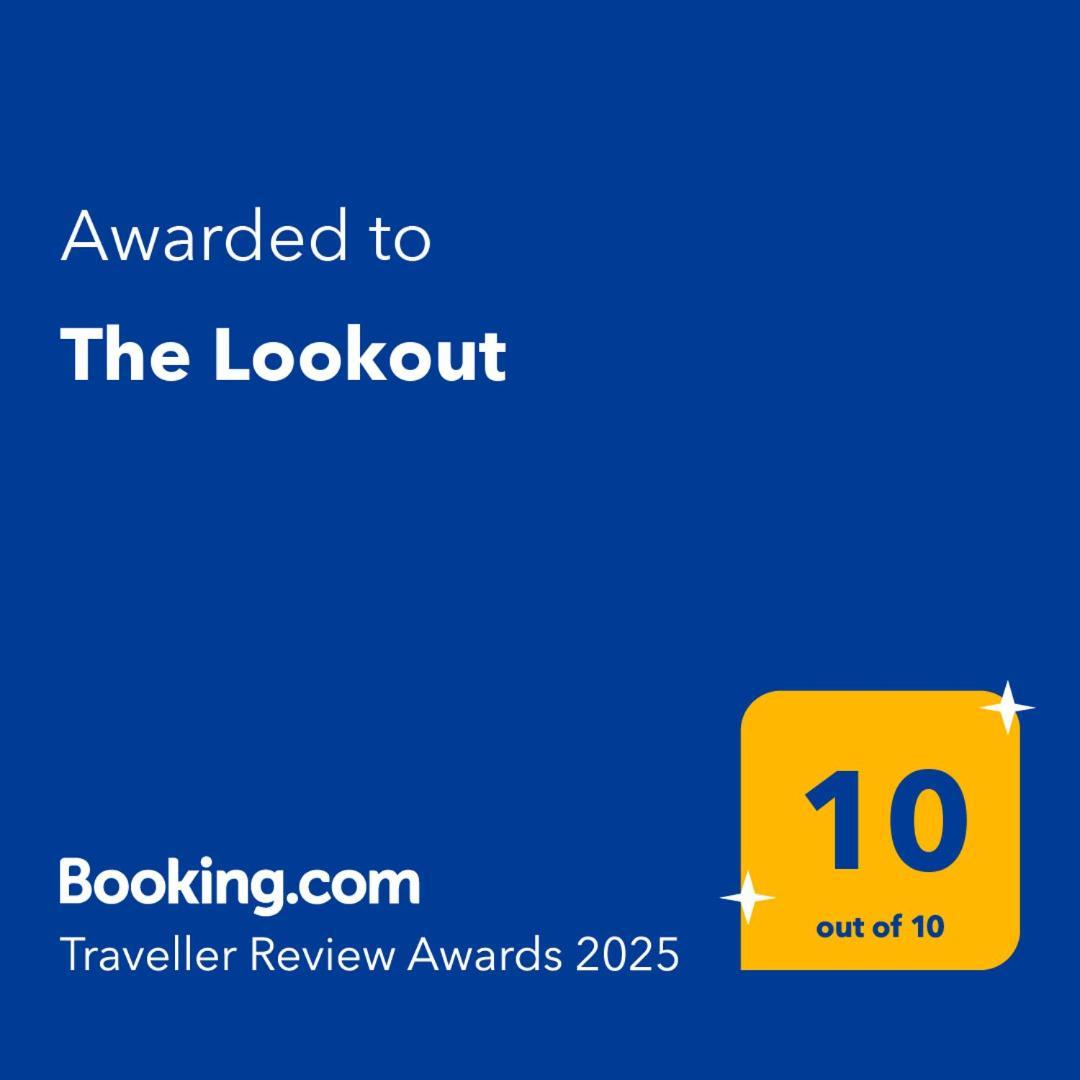 The Lookout Apartment *